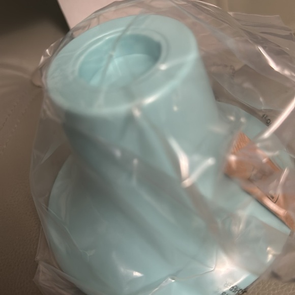 Susie Cakes Cake Stand Base & Cake Stand Top Light Blue - Brand New in Boxes - Picture 11 of 11